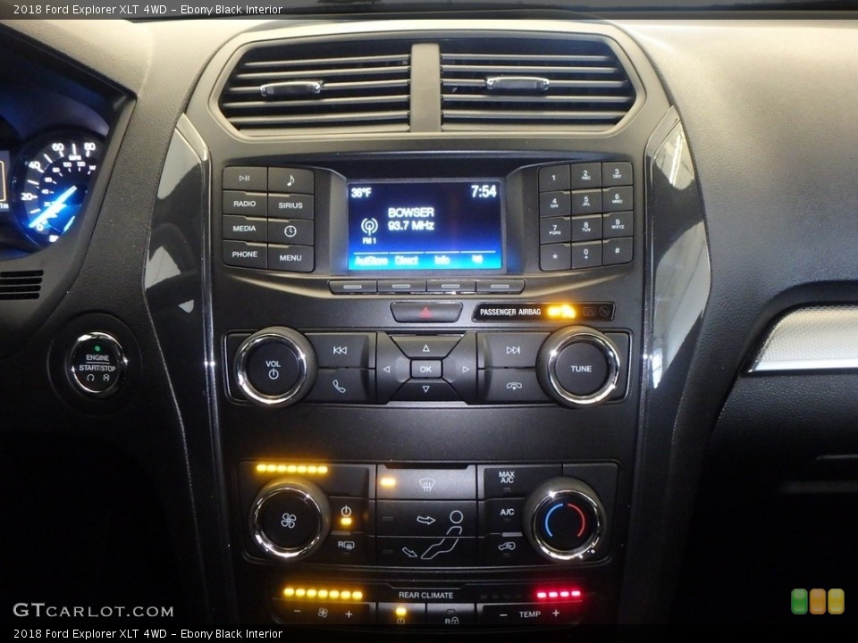 Ebony Black Interior Controls for the 2018 Ford Explorer XLT 4WD #124296345