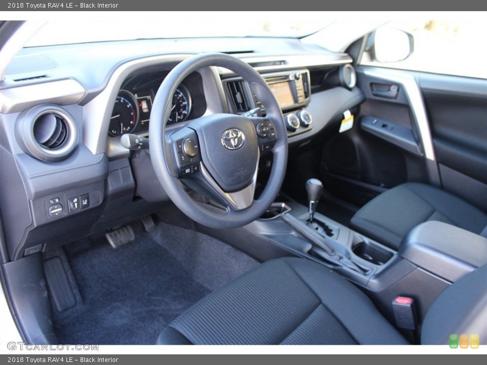 Black Interior Photo for the 2018 Toyota RAV4 LE #124301334