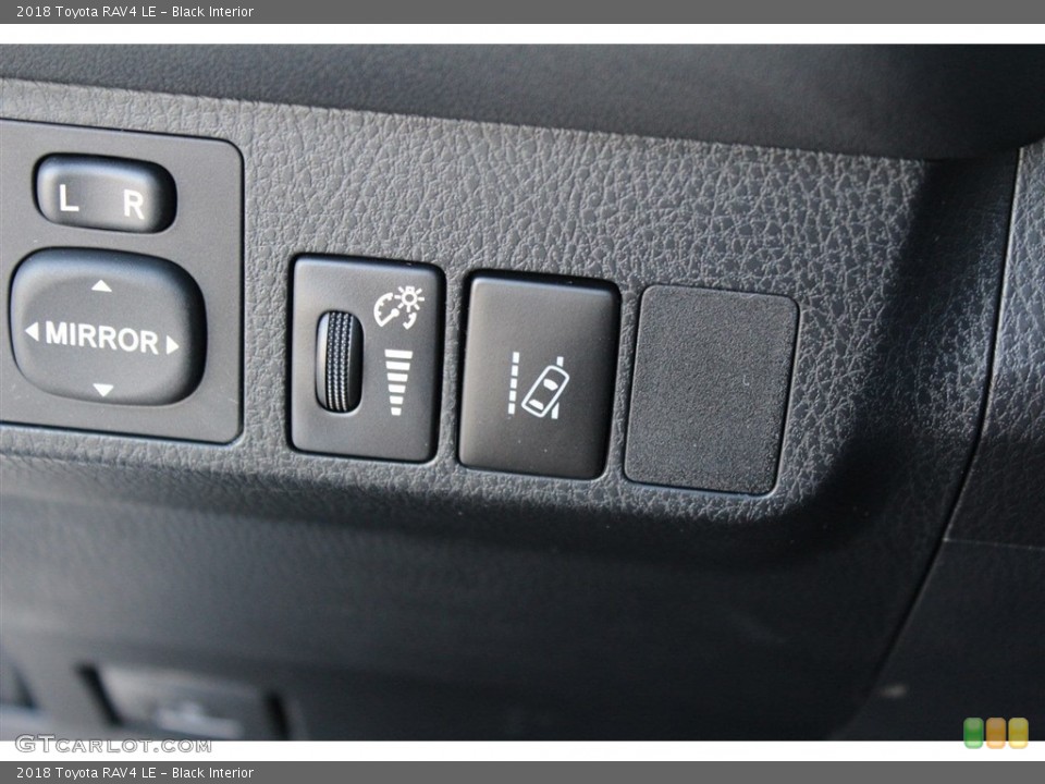 Black Interior Controls for the 2018 Toyota RAV4 LE #124301520