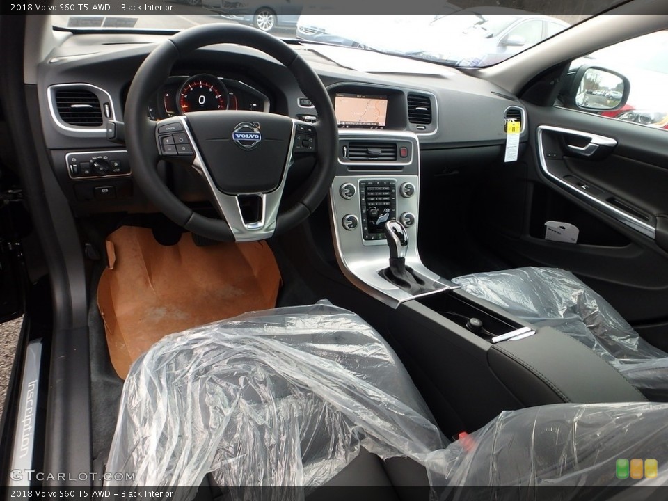 Black Interior Photo for the 2018 Volvo S60 T5 AWD #124311233