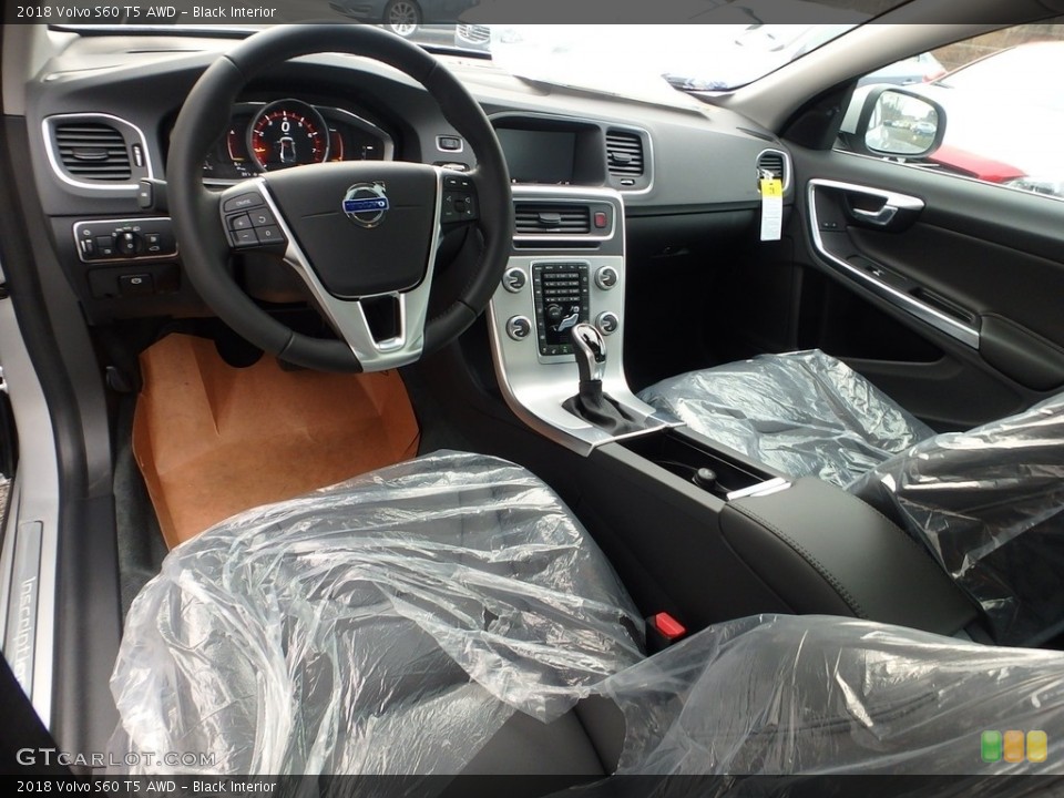 Black Interior Front Seat for the 2018 Volvo S60 T5 AWD #124314365