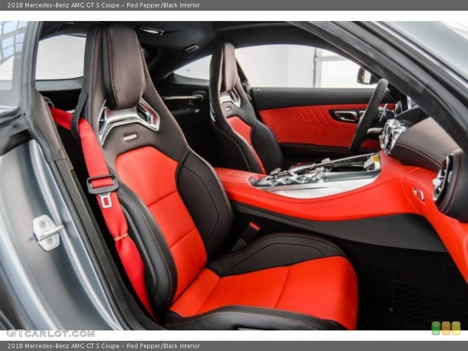 Red Pepper/Black Interior Photo for the 2018 Mercedes-Benz AMG GT S Coupe #124321275