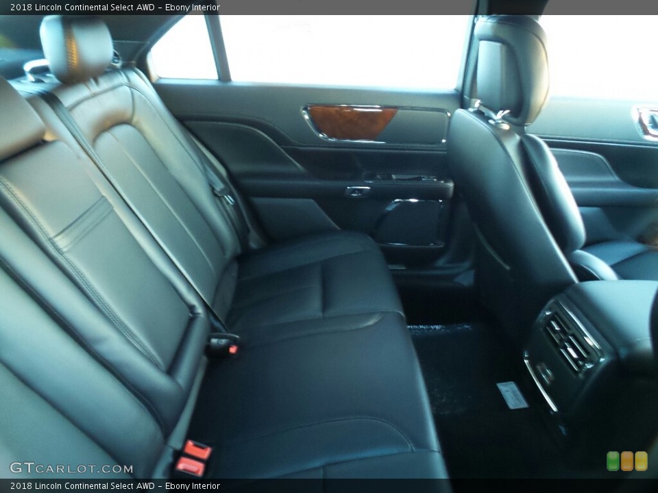 Ebony Interior Rear Seat for the 2018 Lincoln Continental Select AWD #124326140