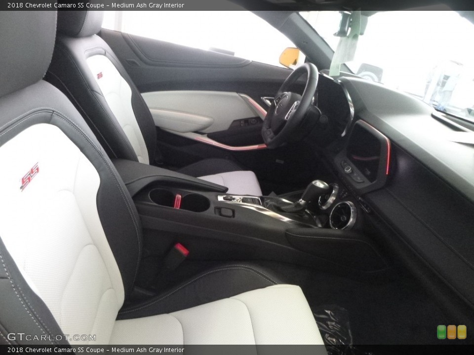Medium Ash Gray Interior Front Seat for the 2018 Chevrolet Camaro SS Coupe #124327256