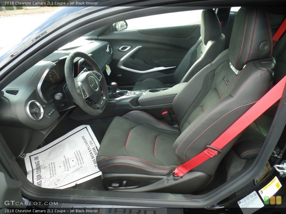 Jet Black Interior Photo for the 2018 Chevrolet Camaro ZL1 Coupe #124398136