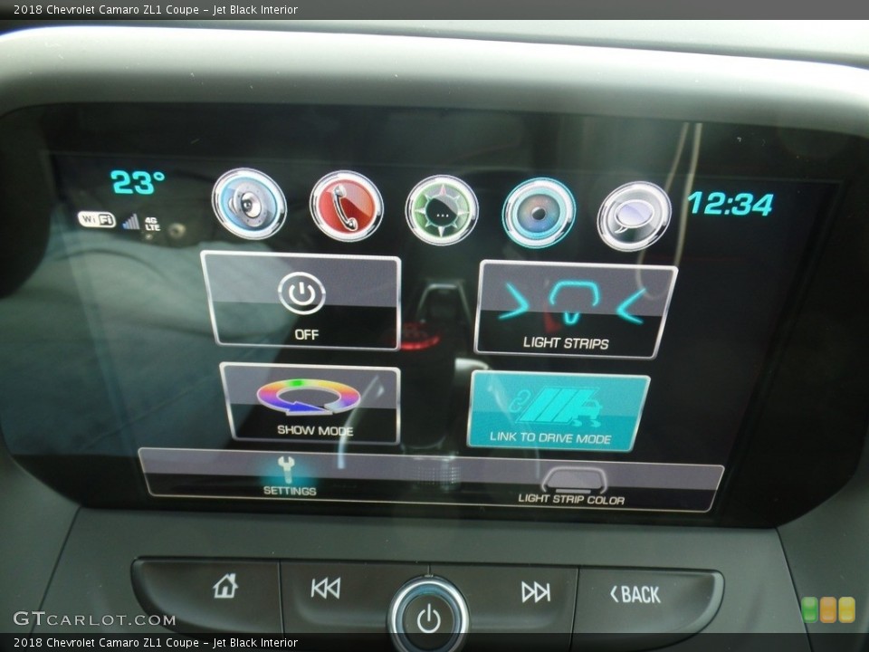 Jet Black Interior Controls for the 2018 Chevrolet Camaro ZL1 Coupe #124398472