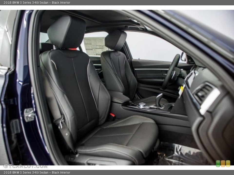 Black Interior Photo for the 2018 BMW 3 Series 340i Sedan #124408859