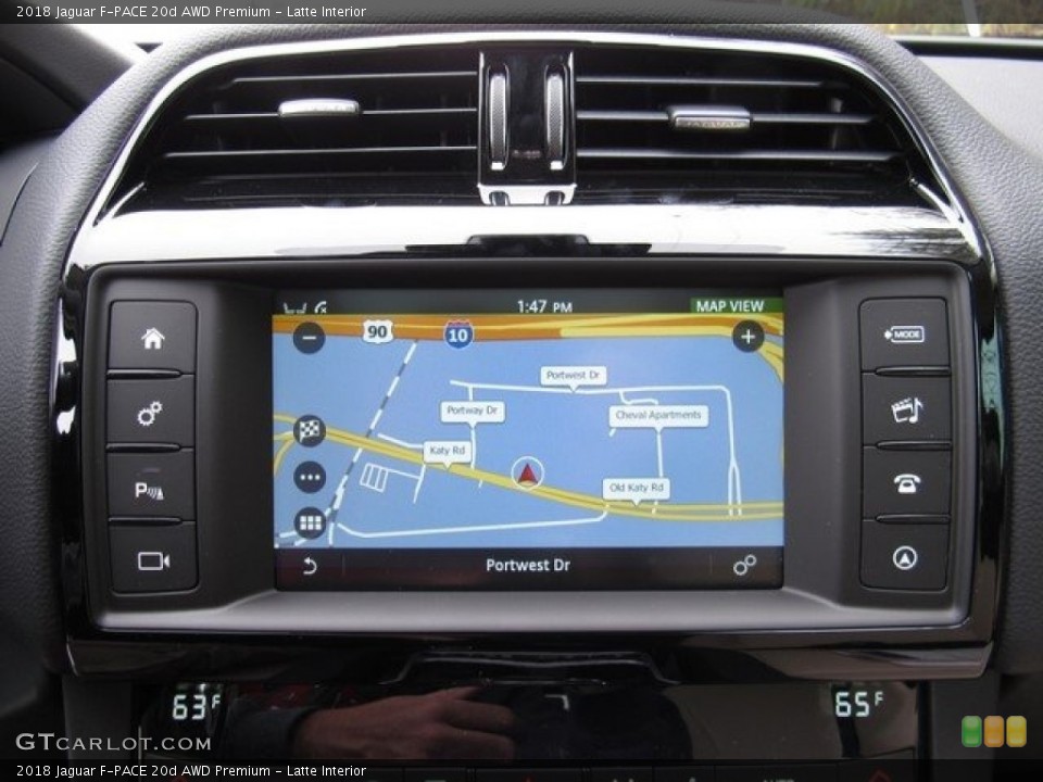 Latte Interior Navigation for the 2018 Jaguar F-PACE 20d AWD Premium #124410749