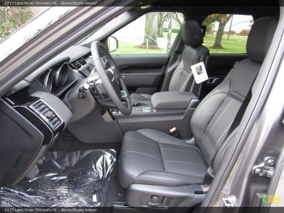 Ebony/Ebony Interior Photo for the 2017 Land Rover Discovery SE #124413434