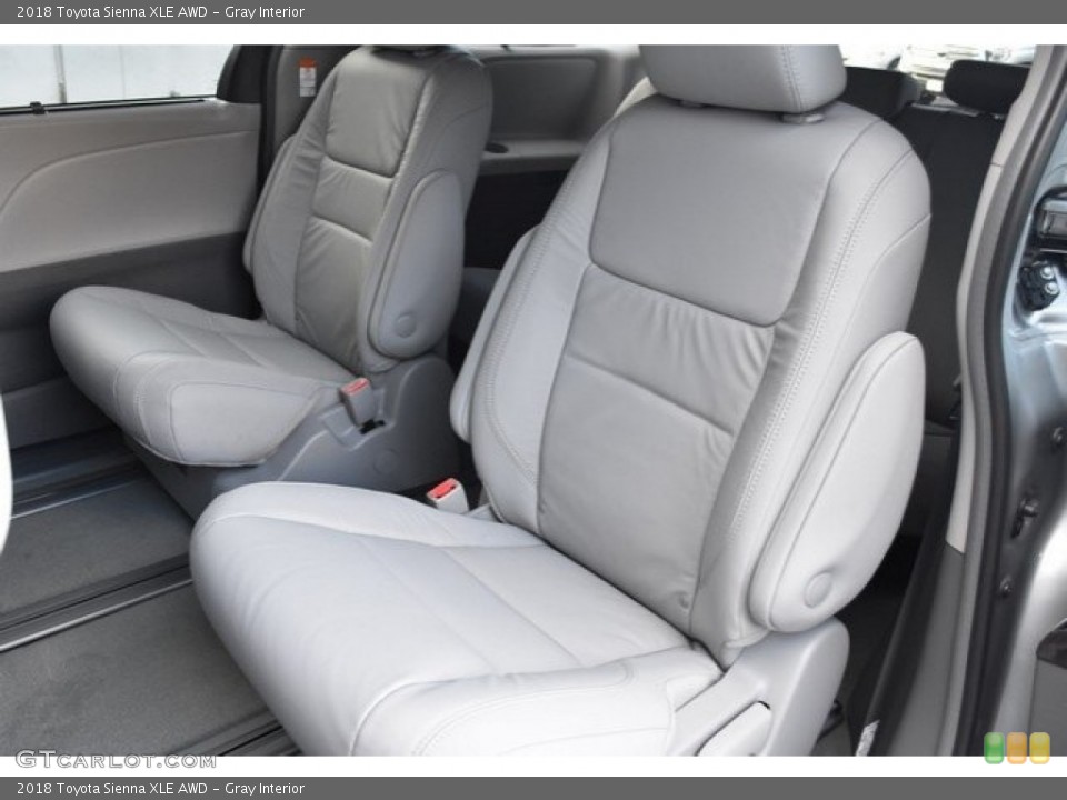 Gray Interior Rear Seat for the 2018 Toyota Sienna XLE AWD #124418848