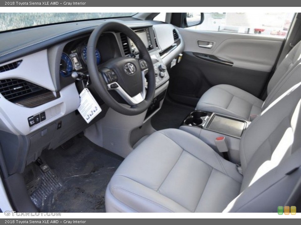 Gray Interior Photo for the 2018 Toyota Sienna XLE AWD #124478144