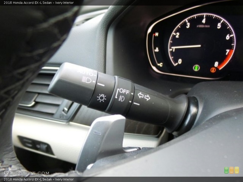 Ivory Interior Controls for the 2018 Honda Accord EX-L Sedan #124537839