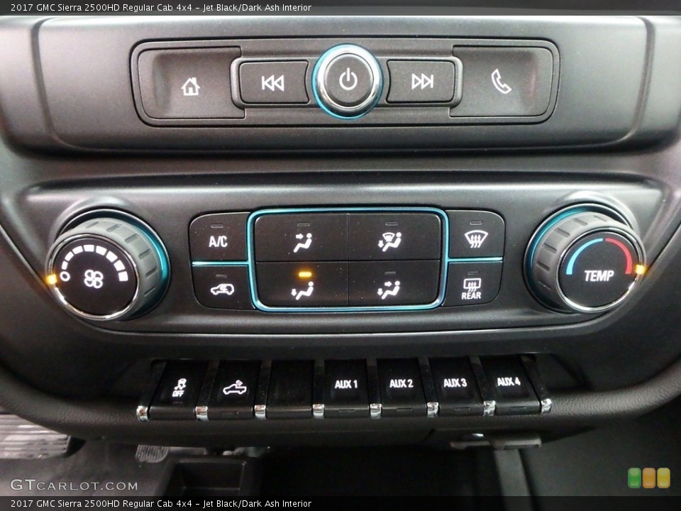 Jet Black/Dark Ash Interior Controls for the 2017 GMC Sierra 2500HD Regular Cab 4x4 #124563833