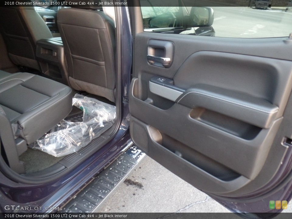Jet Black Interior Door Panel for the 2018 Chevrolet Silverado 1500 LTZ Crew Cab 4x4 #124653709