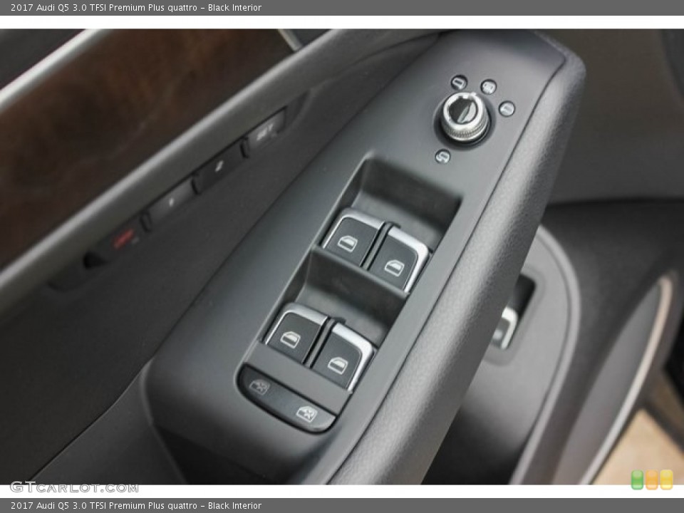 Black Interior Controls for the 2017 Audi Q5 3.0 TFSI Premium Plus quattro #124678231