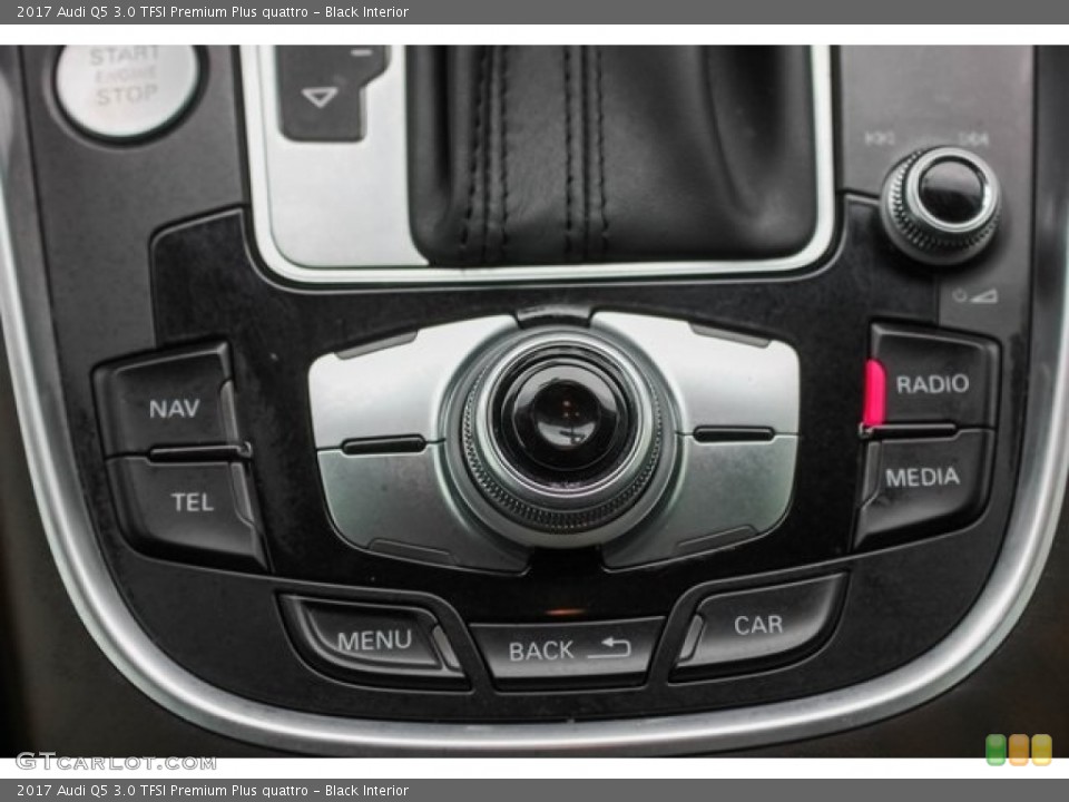 Black Interior Controls for the 2017 Audi Q5 3.0 TFSI Premium Plus quattro #124678339