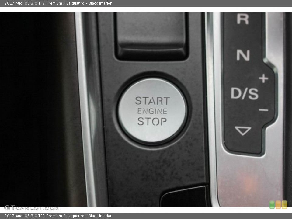 Black Interior Controls for the 2017 Audi Q5 3.0 TFSI Premium Plus quattro #124678348