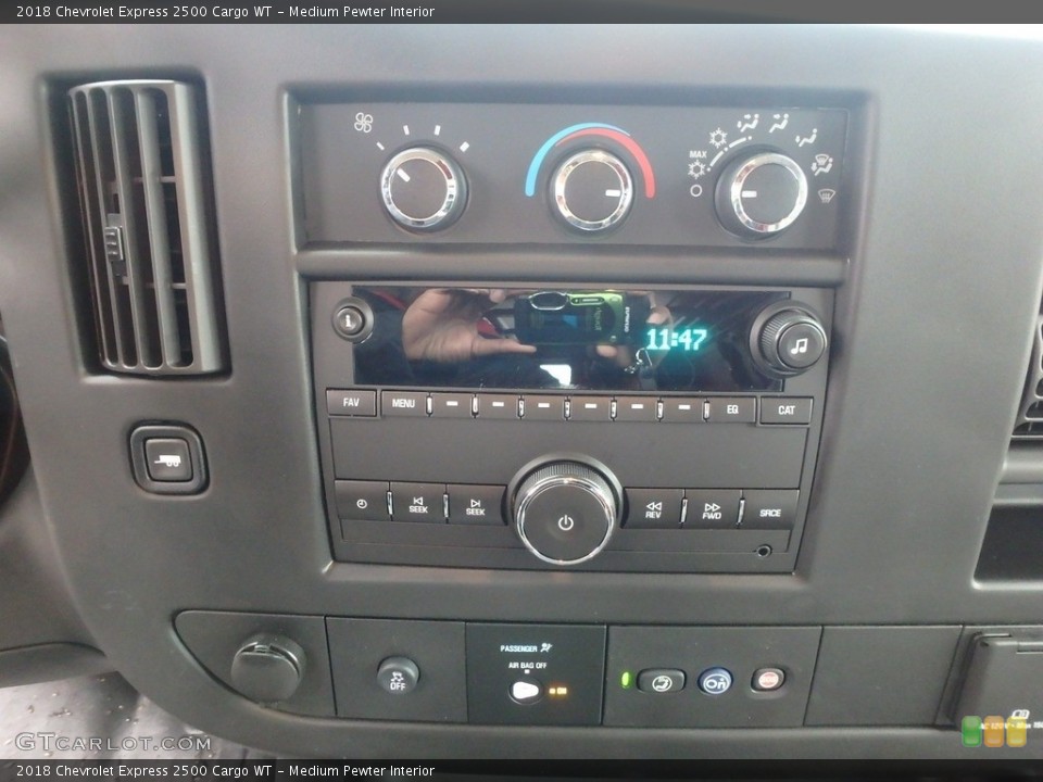 Medium Pewter Interior Controls for the 2018 Chevrolet Express 2500 Cargo WT #124816536