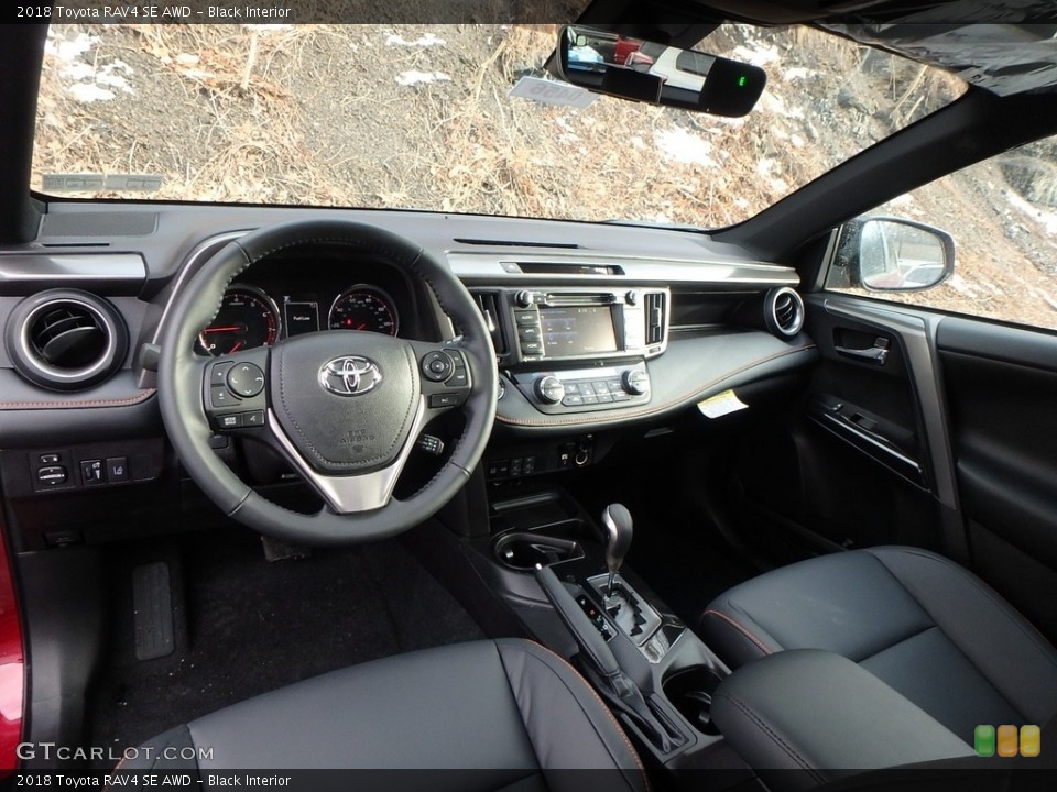 Black Interior Photo for the 2018 Toyota RAV4 SE AWD #124839817