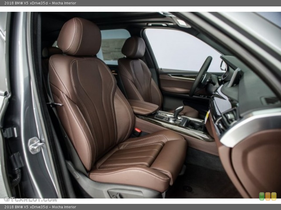 Mocha Interior Photo for the 2018 BMW X5 xDrive35d #124862436