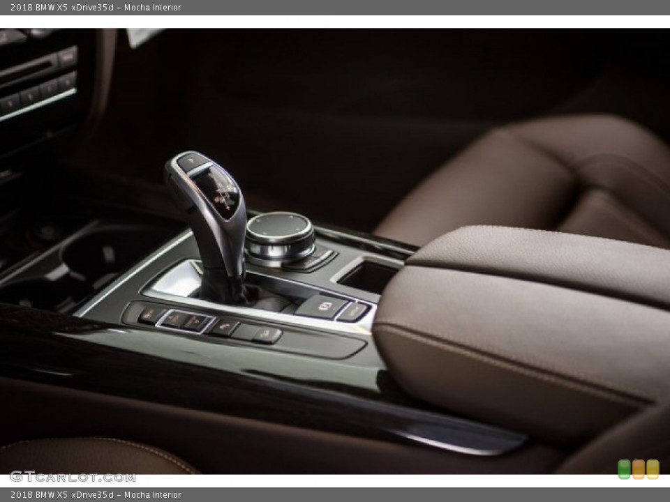 Mocha Interior Controls for the 2018 BMW X5 xDrive35d #124862520