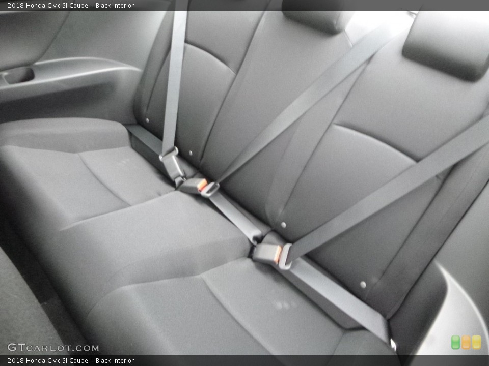 Black Interior Rear Seat for the 2018 Honda Civic Si Coupe #124874436
