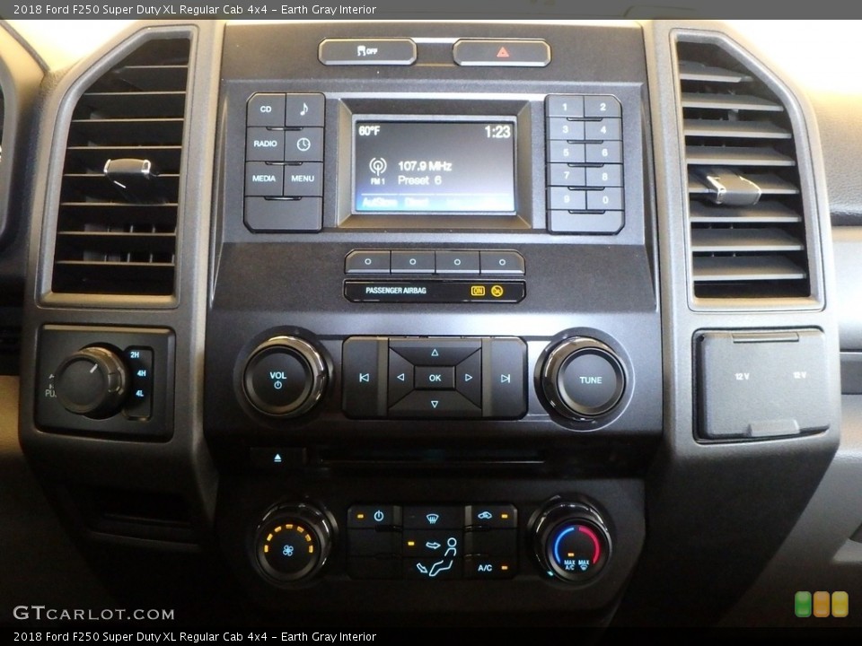 Earth Gray Interior Controls for the 2018 Ford F250 Super Duty XL Regular Cab 4x4 #124885854