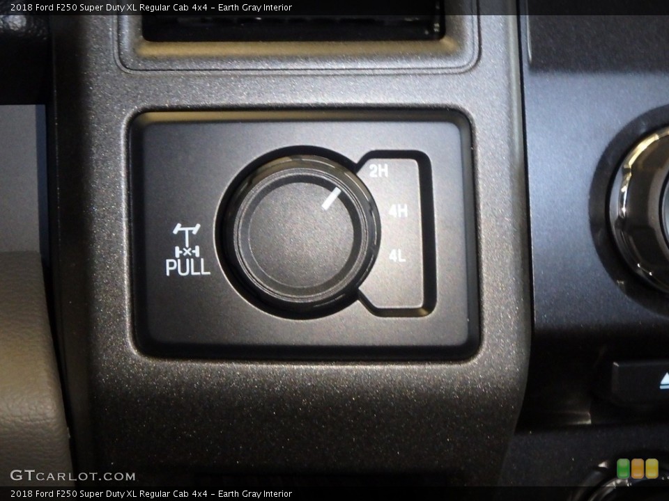 Earth Gray Interior Controls for the 2018 Ford F250 Super Duty XL Regular Cab 4x4 #124885908
