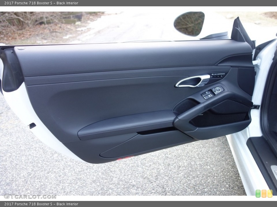 Black Interior Door Panel for the 2017 Porsche 718 Boxster S #124904222