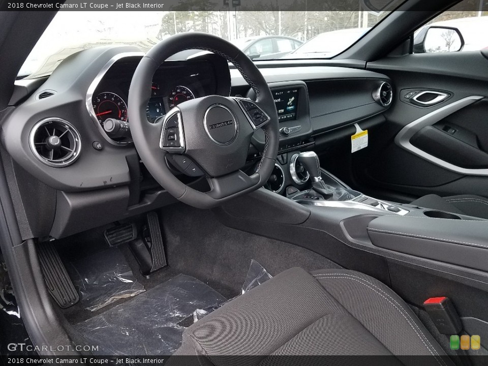 Jet Black Interior Photo for the 2018 Chevrolet Camaro LT Coupe #124915886