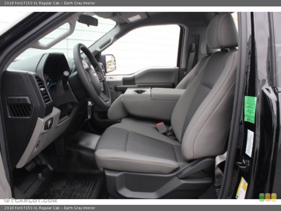 Earth Gray Interior Photo for the 2018 Ford F150 XL Regular Cab #124968354