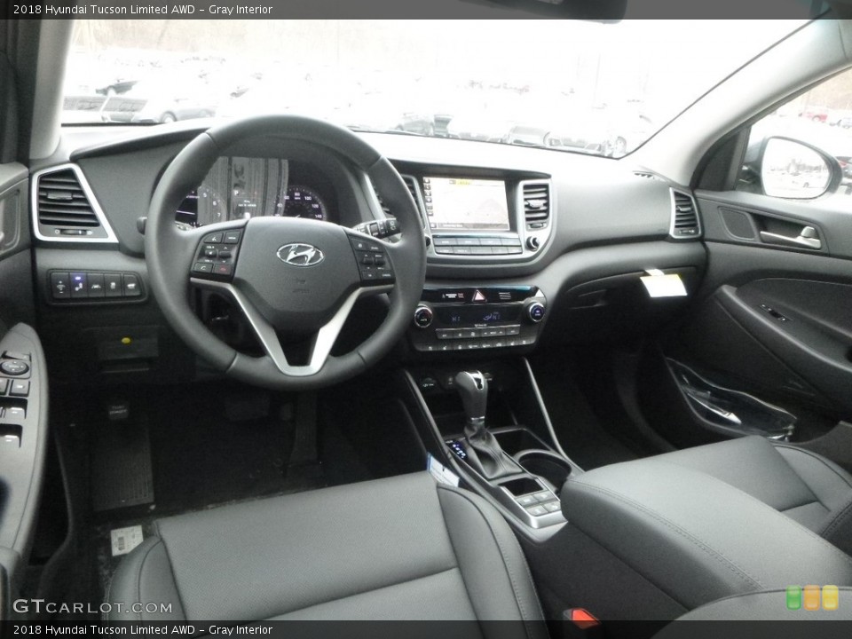 Gray Interior Photo for the 2018 Hyundai Tucson Limited AWD #125070599