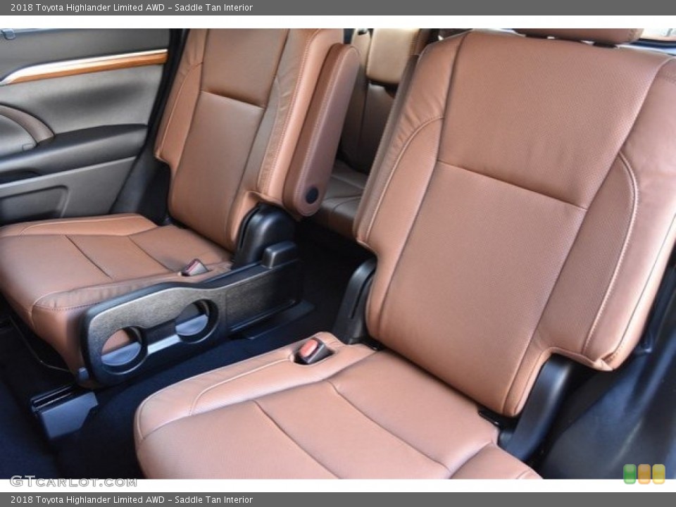 Saddle Tan Interior Rear Seat for the 2018 Toyota Highlander Limited AWD #125188558