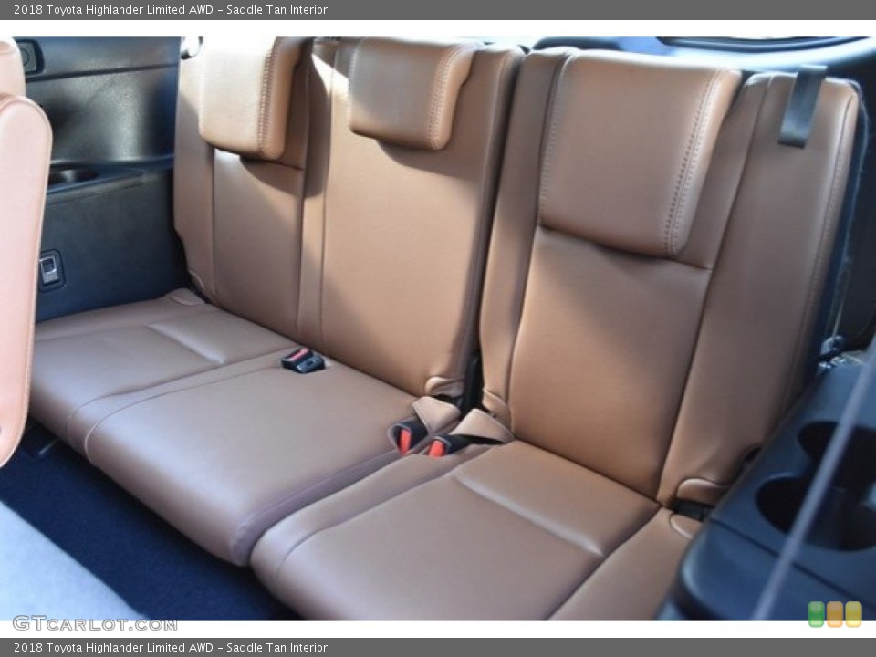 Saddle Tan Interior Rear Seat for the 2018 Toyota Highlander Limited AWD #125188576