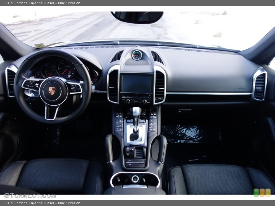 Black Interior Dashboard for the 2015 Porsche Cayenne Diesel #125205127