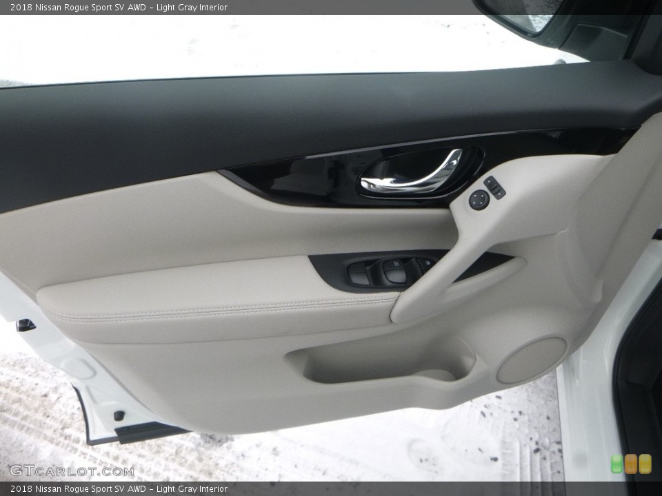 Light Gray Interior Door Panel for the 2018 Nissan Rogue Sport SV AWD #125330405