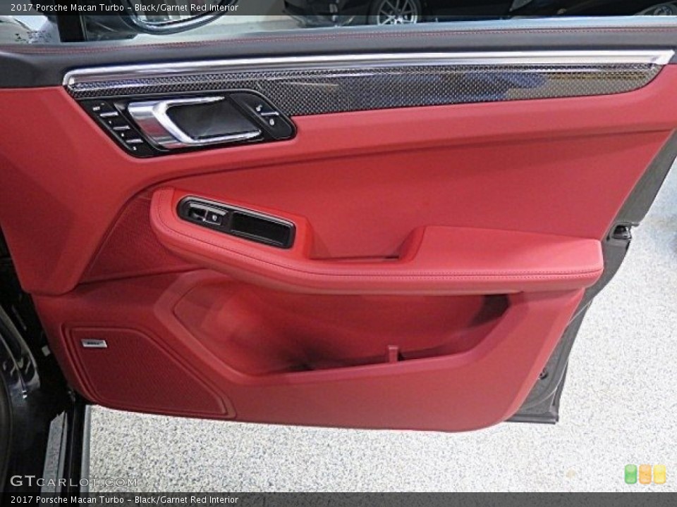 Black/Garnet Red Interior Door Panel for the 2017 Porsche Macan Turbo #125437699