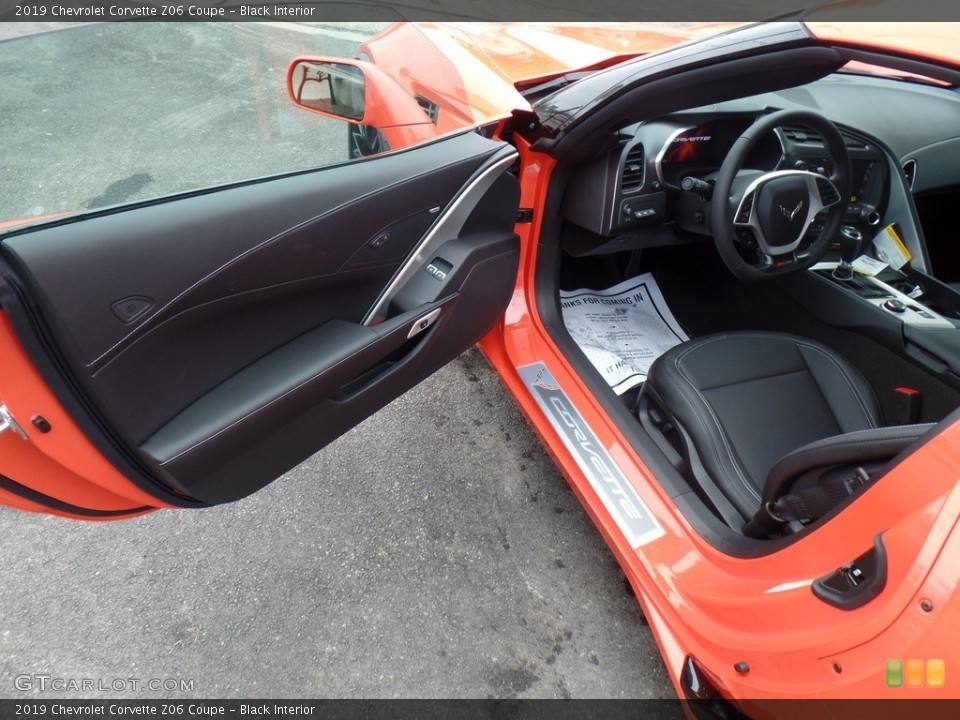 Black Interior Front Seat for the 2019 Chevrolet Corvette Z06 Coupe #125445604
