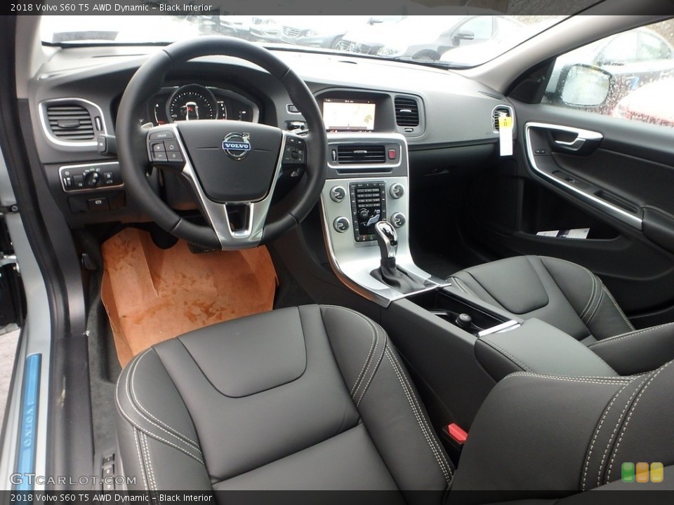 Black Interior Photo for the 2018 Volvo S60 T5 AWD Dynamic #125449726