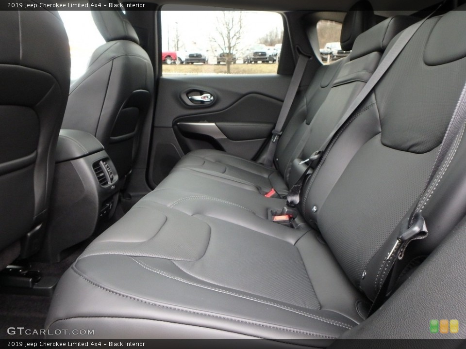 Black Interior Rear Seat for the 2019 Jeep Cherokee Limited 4x4 #125455446