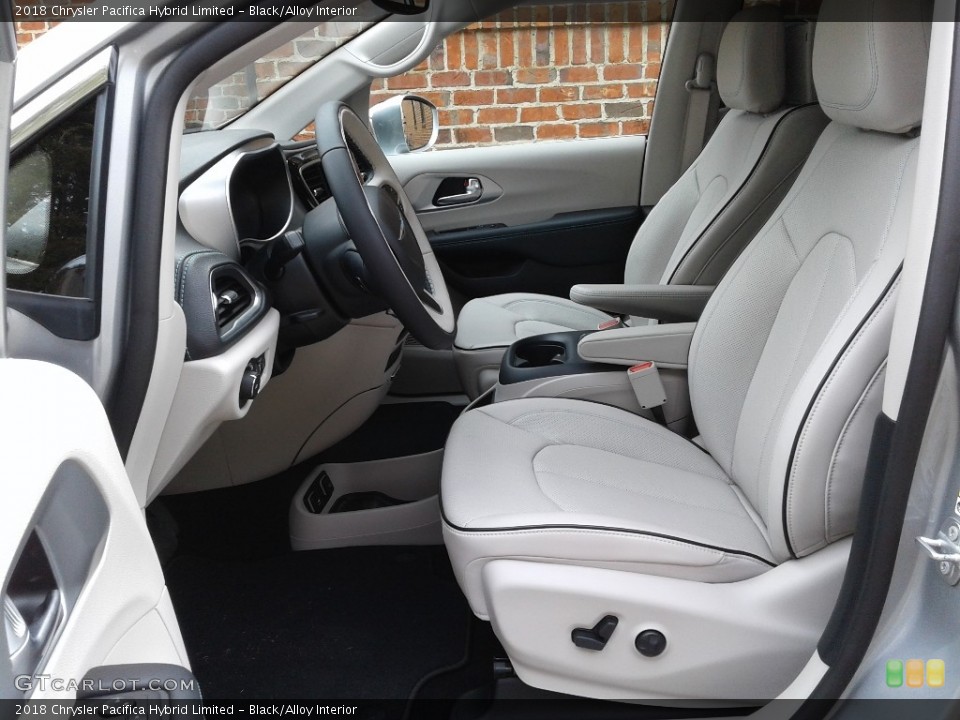 Black/Alloy Interior Photo for the 2018 Chrysler Pacifica Hybrid Limited #125473020