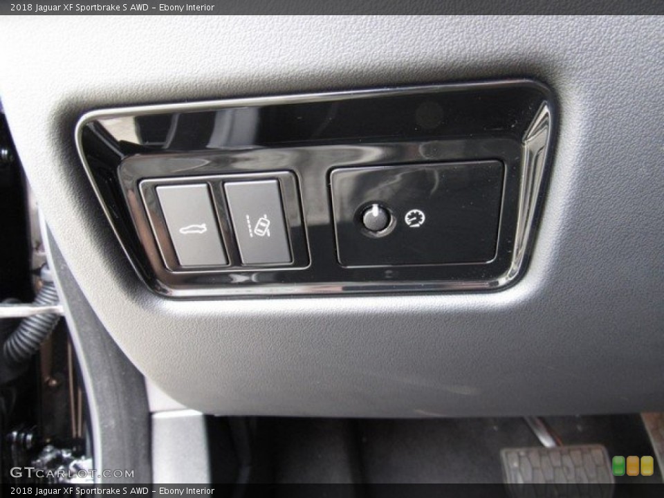 Ebony Interior Controls for the 2018 Jaguar XF Sportbrake S AWD #125839400