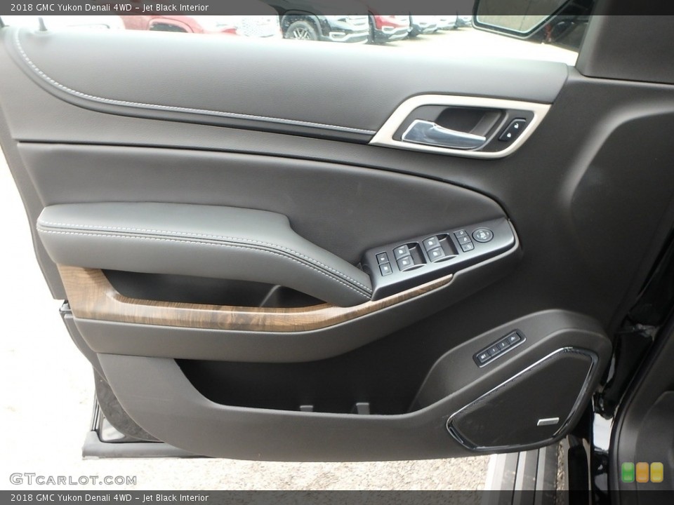 Jet Black Interior Door Panel for the 2018 GMC Yukon Denali 4WD #125840492