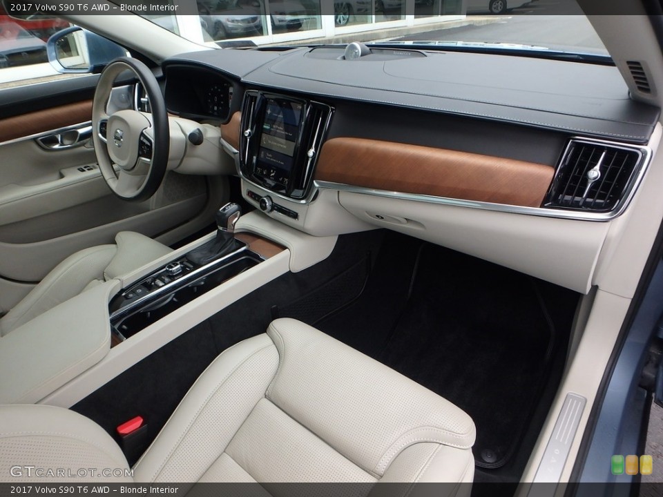 Blonde Interior Photo for the 2017 Volvo S90 T6 AWD #125868679