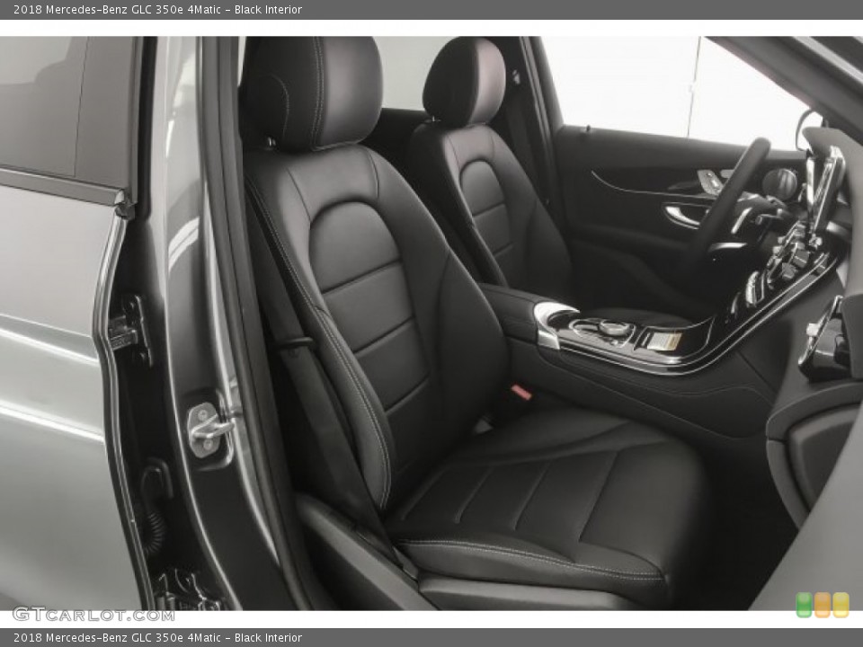 Black Interior Photo for the 2018 Mercedes-Benz GLC 350e 4Matic #125951748