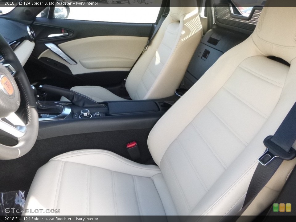 Ivory 2018 Fiat 124 Spider Interiors