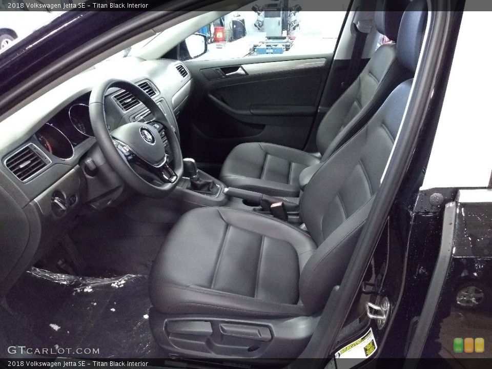 Titan Black Interior Photo for the 2018 Volkswagen Jetta SE #125986341