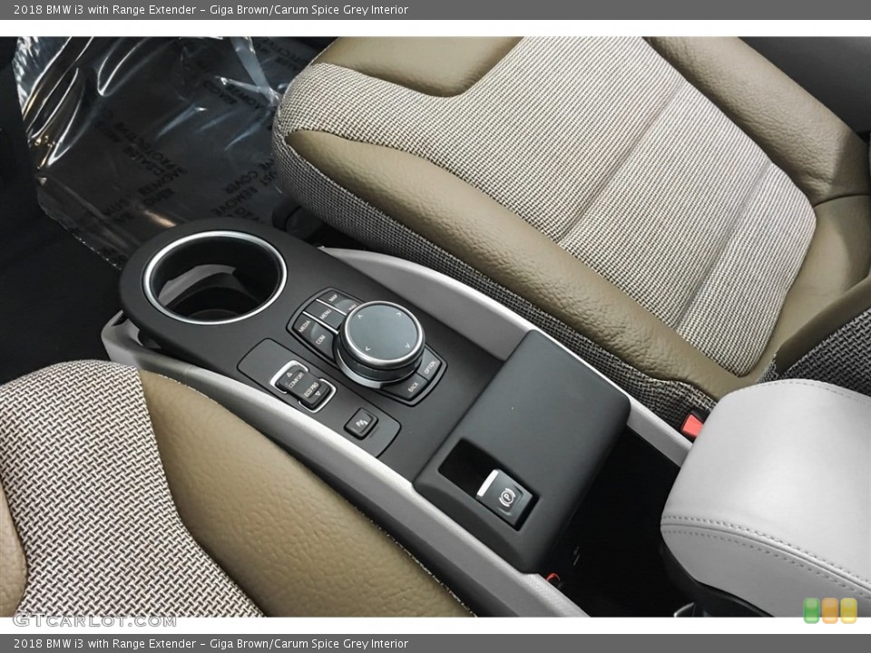 Giga Brown/Carum Spice Grey Interior Controls for the 2018 BMW i3 with Range Extender #126070988