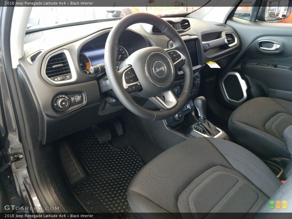 Black Interior Photo for the 2018 Jeep Renegade Latitude 4x4 #126131999