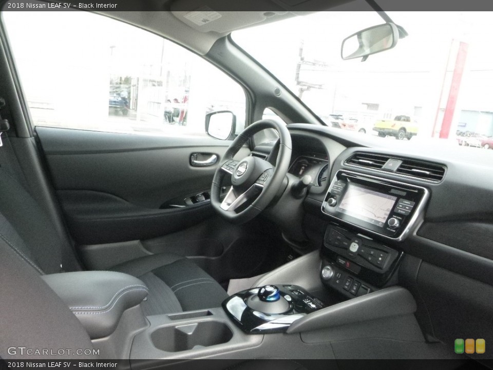 Black Interior Photo for the 2018 Nissan LEAF SV #126231123